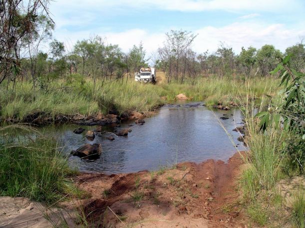 Resize of 04-10-2005 07 Following Owen 2.JPG