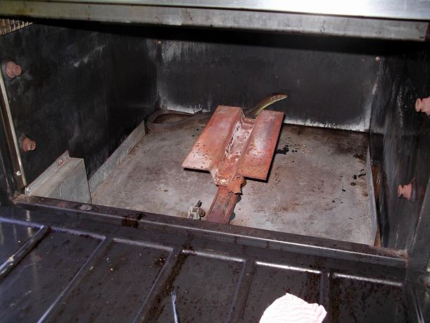 Resize of 04-18-2005 05 All that Hisses Is not Gas.JPG