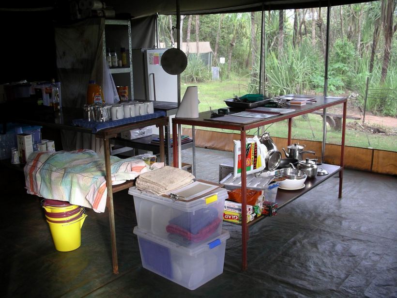 Resize of 04-23-2005 17 Clean Camp Kitchen.JPG