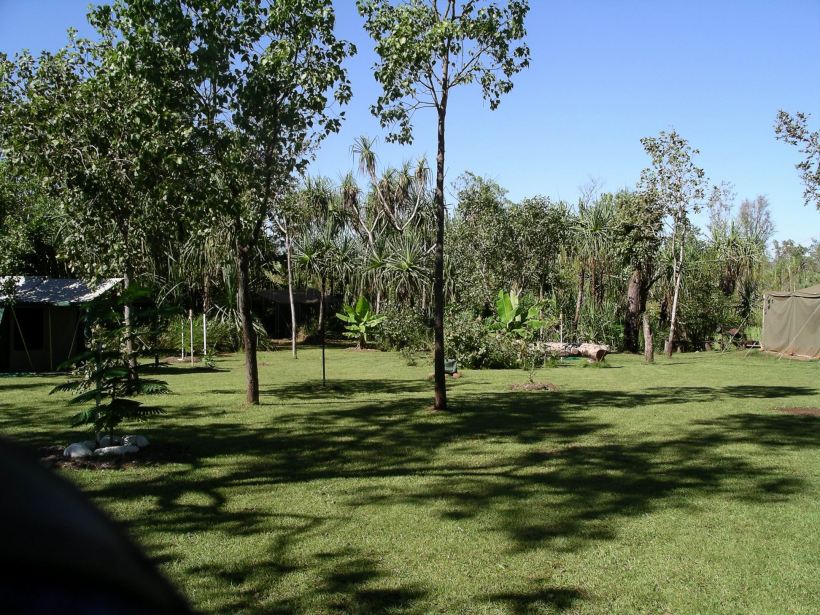 Resize of 04-26-2005 05 Safari Camp 5.JPG