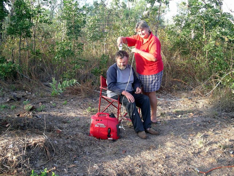 Resize of 06-15-2005 02 Pungalina Haircut 2.JPG