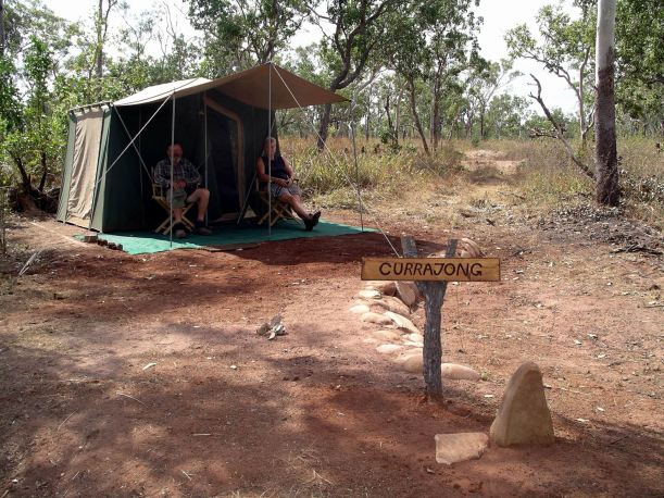 Resize of 06-18-2005 01 Landscapers.JPG