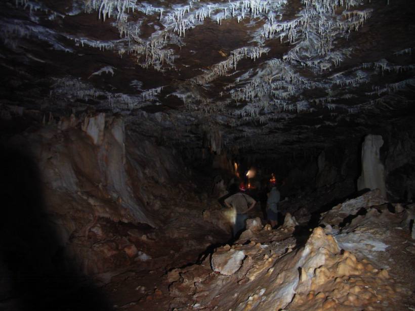 Resize of 06-20-2005 06 cave.JPG