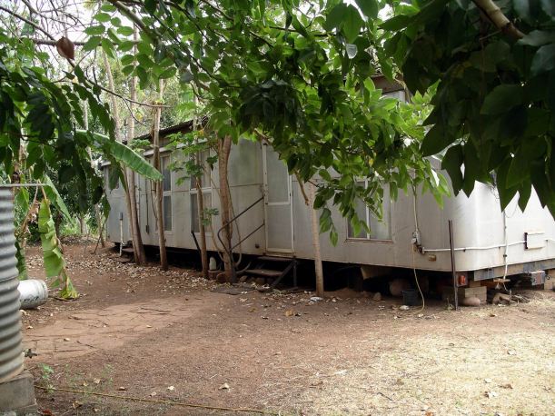 Resize of 09-10-2005 03 Owen's House 3.JPG