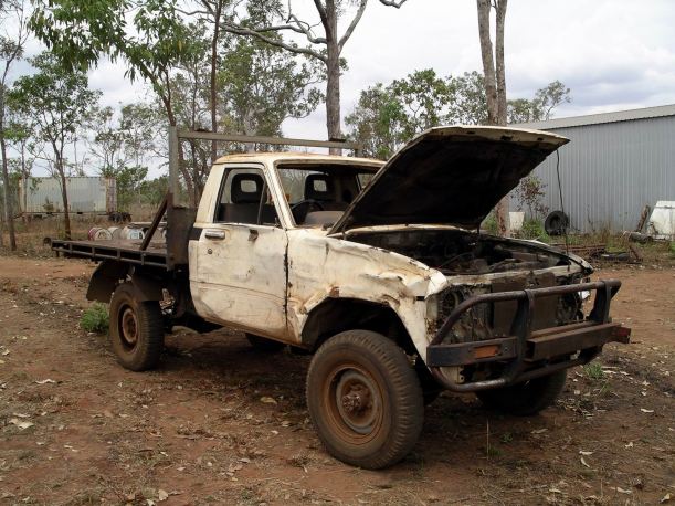 Resize of 09-10-2005 32 Hilux RIP 2