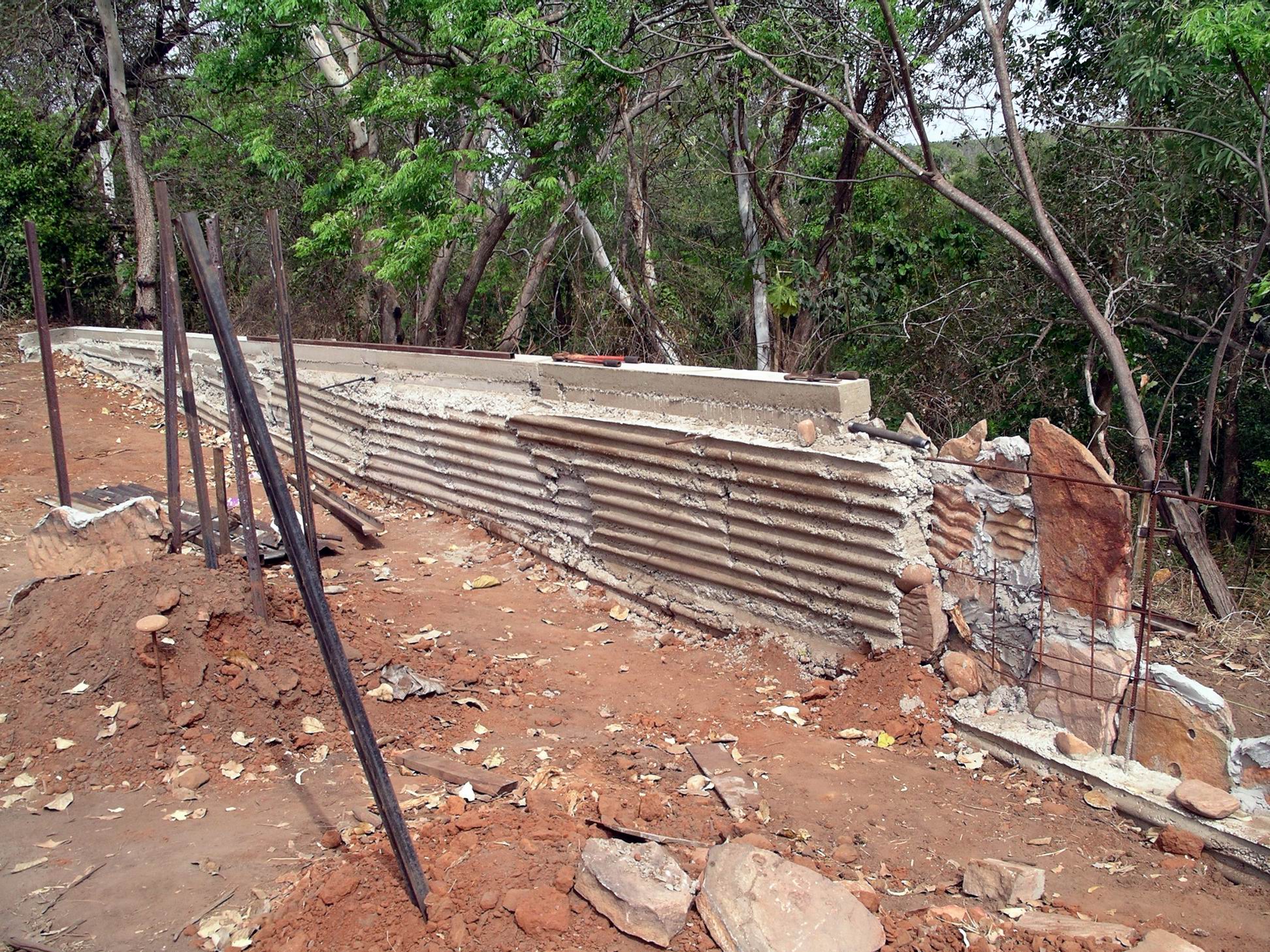 Resize of 09-10-2005 07 The Wall