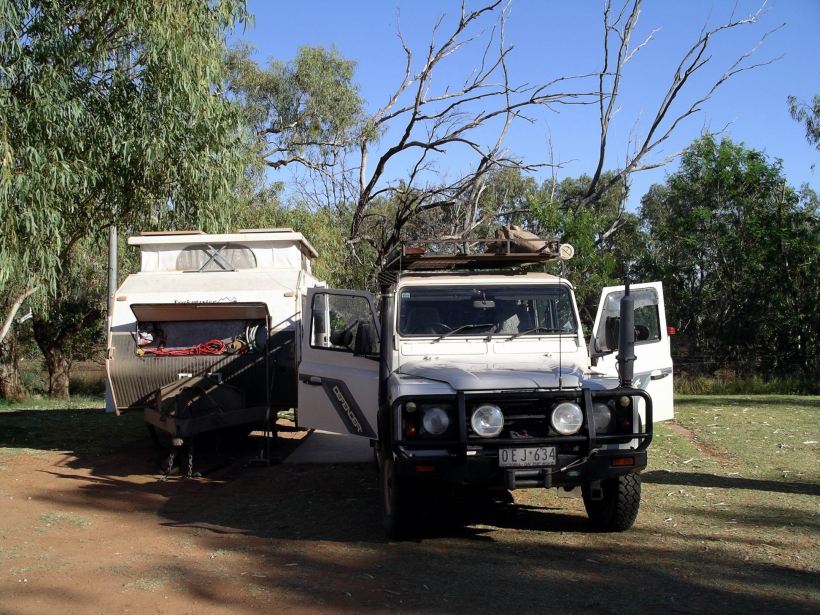 Resize of 09-19-2005 01 caravan park Boulia
