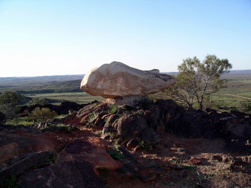 Resize of 09-27-2005 11 Desert Sculptures Broken Hill