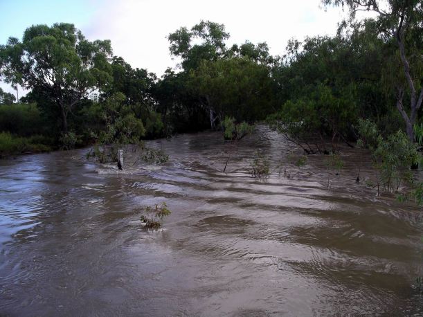 Resize of 04-29-2006 06 Daly Waters5