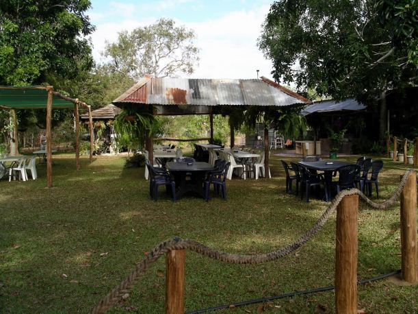 Resize of 06-14-2006 39 Monsoon bus area 3