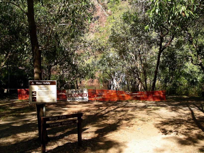 Resize of 06-14-2006 58 Wangi Falls closure