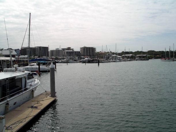 Resize of 08-16-2006 01 Cullen bay marina