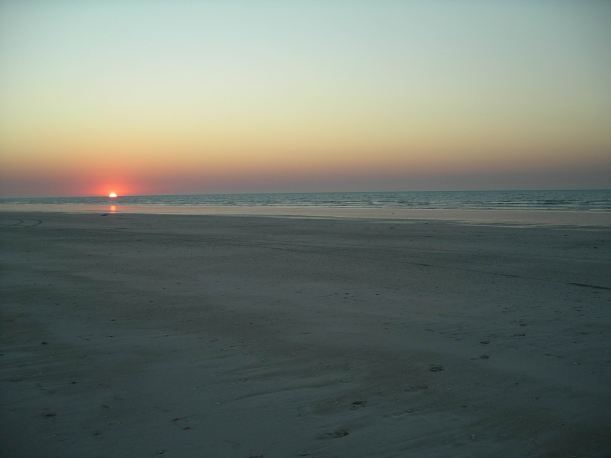 Resize of 09-15-2006 Sunset 80 Mile Bch Sept 8