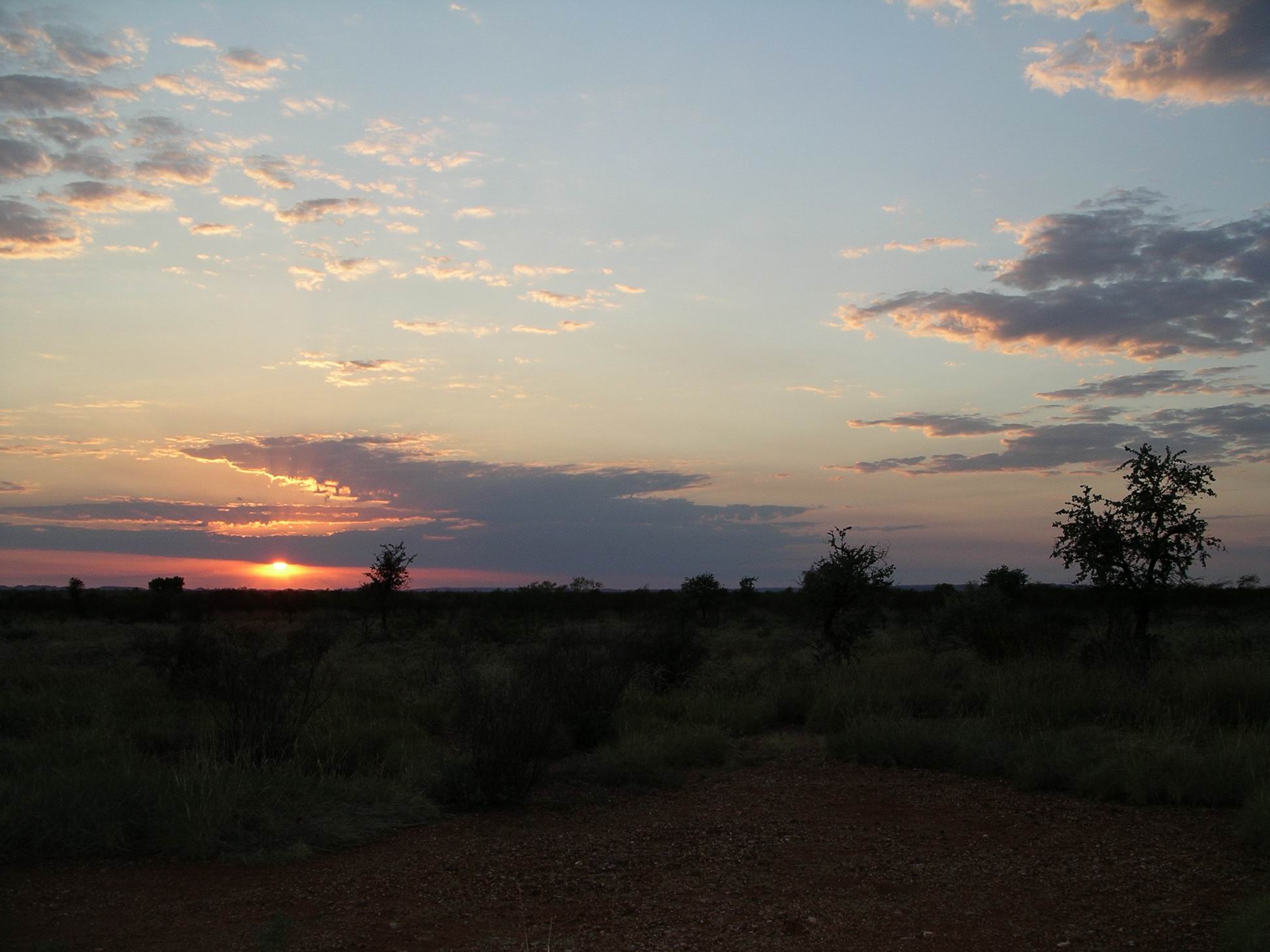 Resize of 10-05-2006 09 Fly camp sunset 11