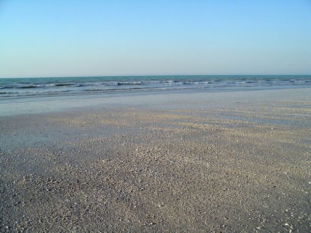 Resize of 10-15-2006 80 Mile Beach Sept 3