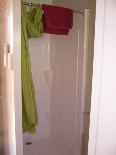 11-27-2006 Fleetwood shower