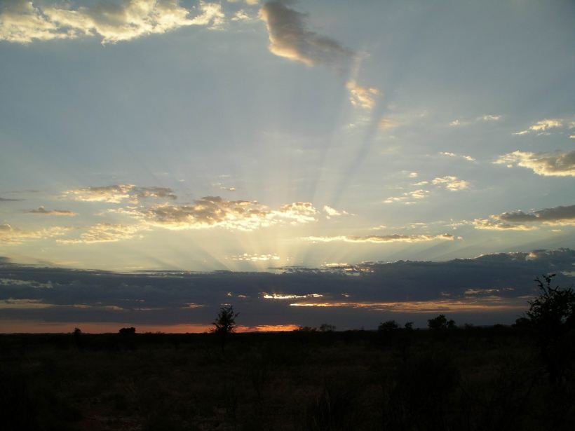 Resize of 10-28-2006 Pilbara dusk 1
