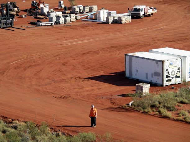 Resize of 11-02-2006 wendy from tower